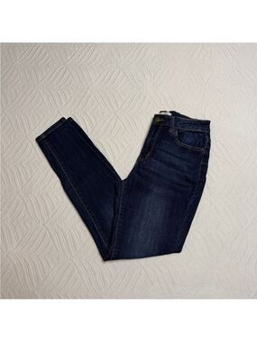 Encore Jeans Women’s Dark Blue Stonewashed Skinny Jeans. Size 7